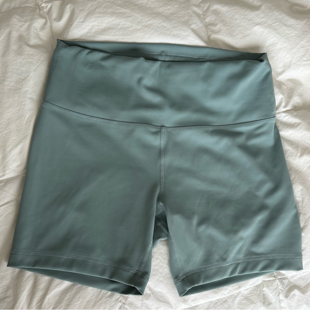 New Lululemon Wunder Train HR Shorts 6” size 12 Crater Blue